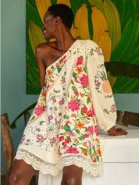 FARM Rio Cream One-Shoulder Floral Embroidered Dress